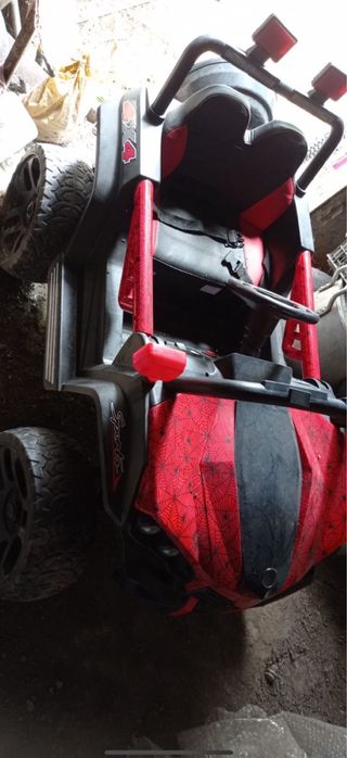 Машинка с пултом и аккумулятором 2 до 10 лет