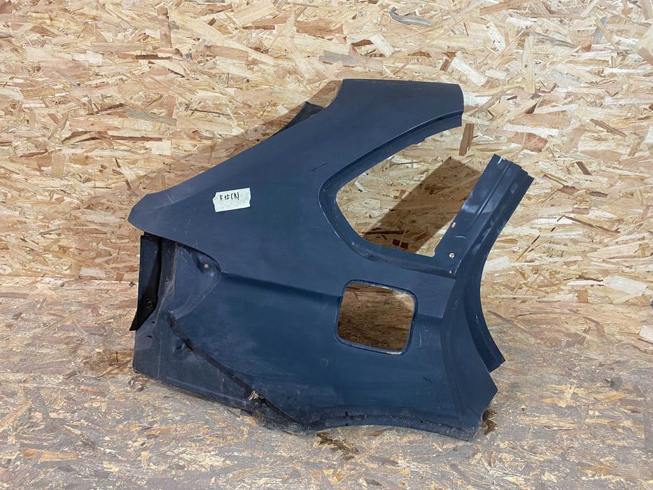 Aripa spate dreapta BMW X5 F15