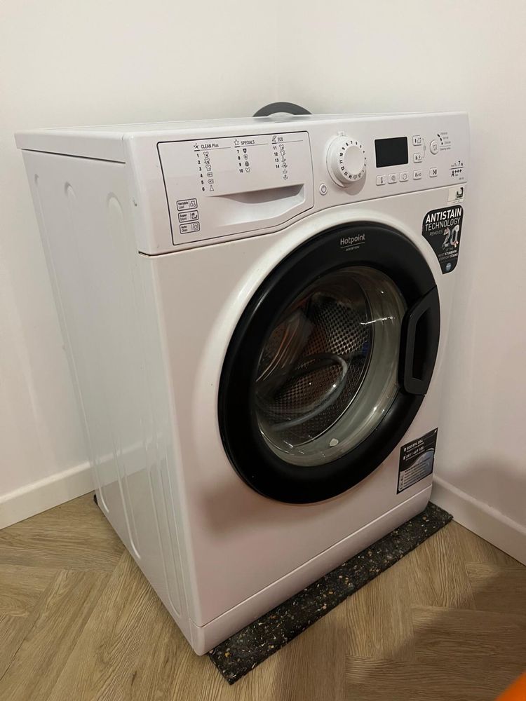 Masina de spalat rufe Hotpoint