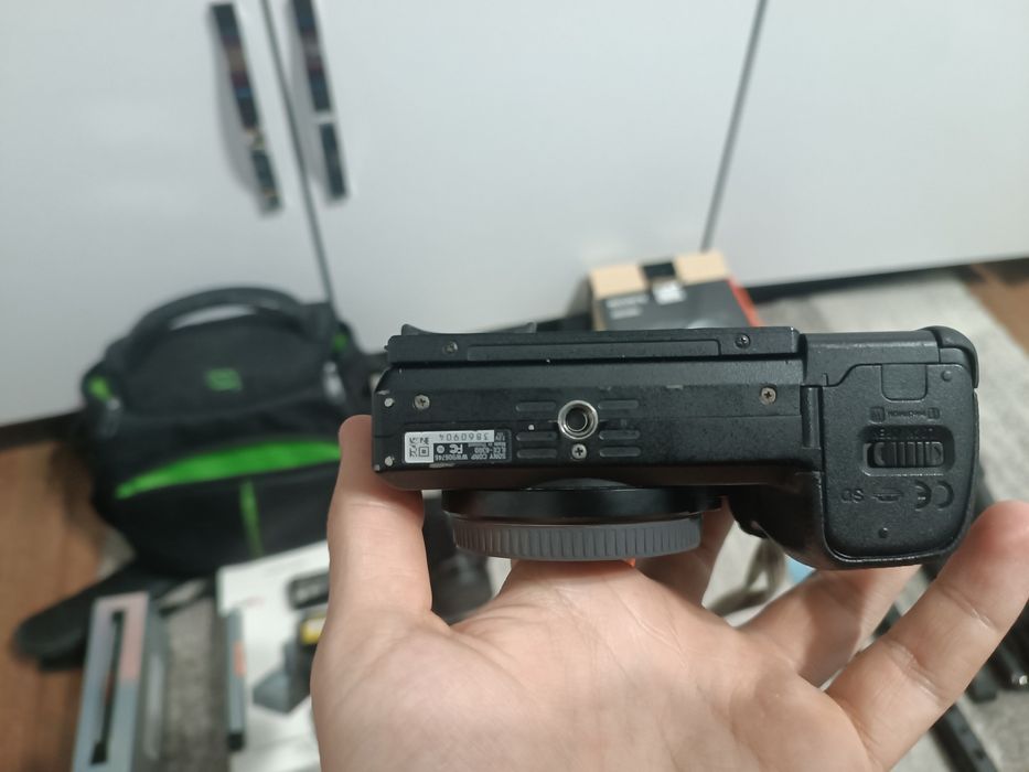 Kit Video Complet Sony a6300 4K + Obiective + trepiede + accesorii