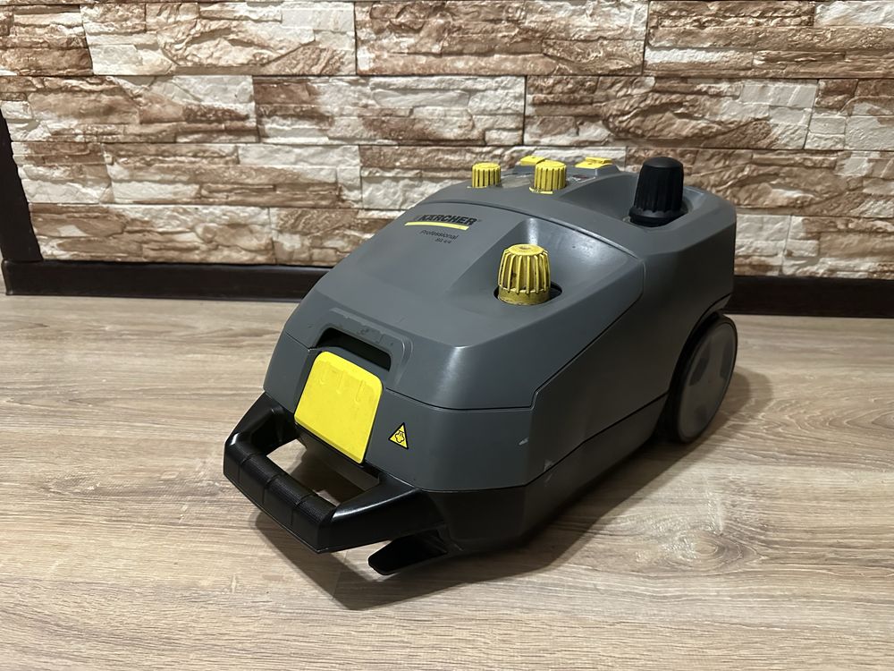 Пароочиститель Karcher  SG 4/4