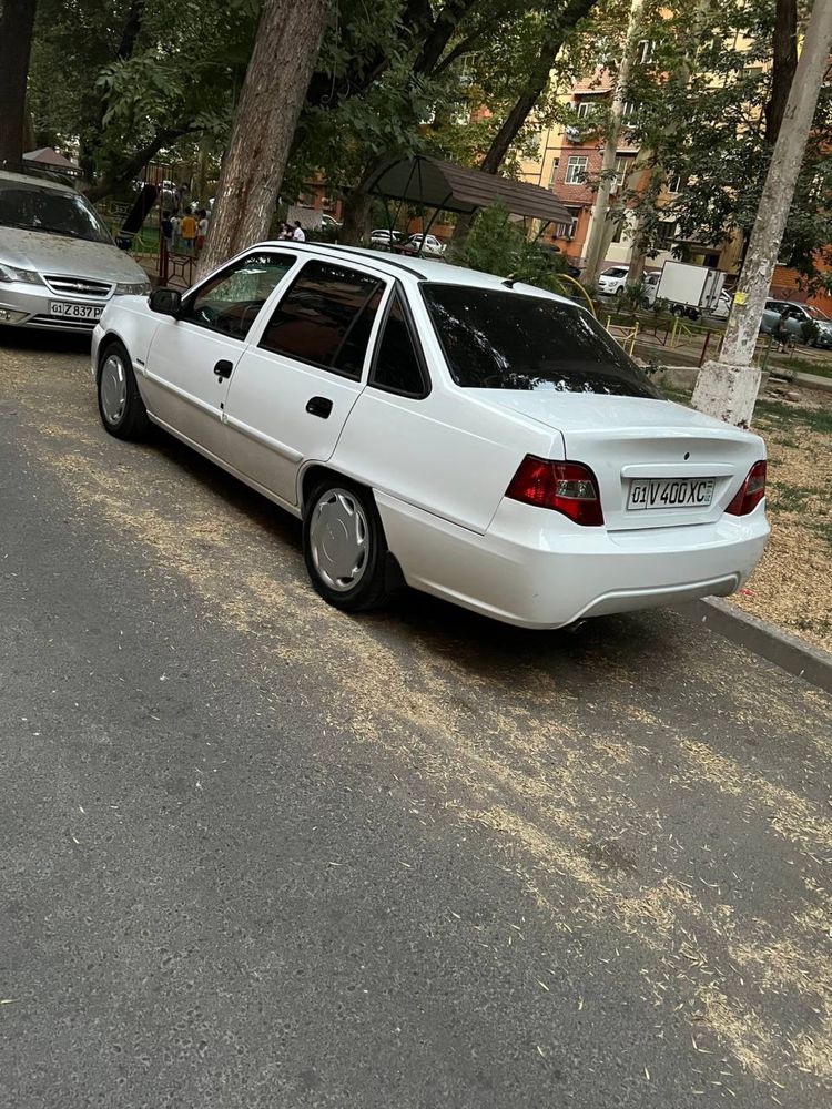 Nexia 2 сотилади 2010