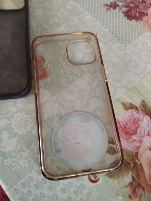 Husa iPhone  noi 20 lei bucata