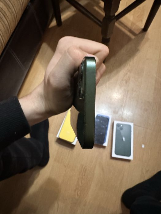 iPhone 13 ,13mini и XR