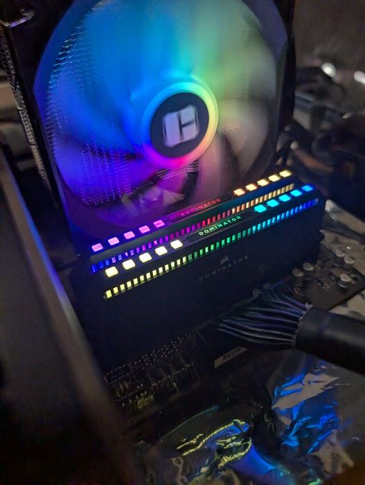 Оперативная память Corsair Dominator Platinum RGB DDR5