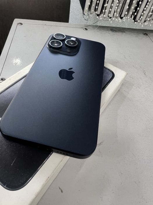 Продам IPhone  15 pro max 256 gb bat 87% 748