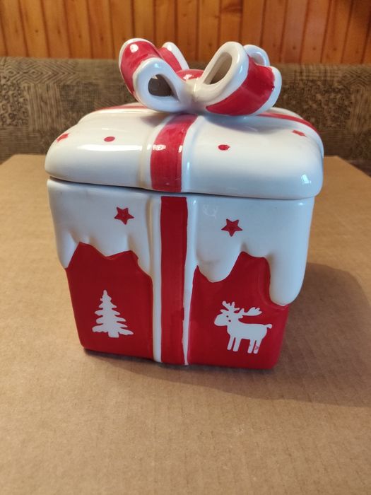 Cutie ceramică Crăciun cu fundita si reni