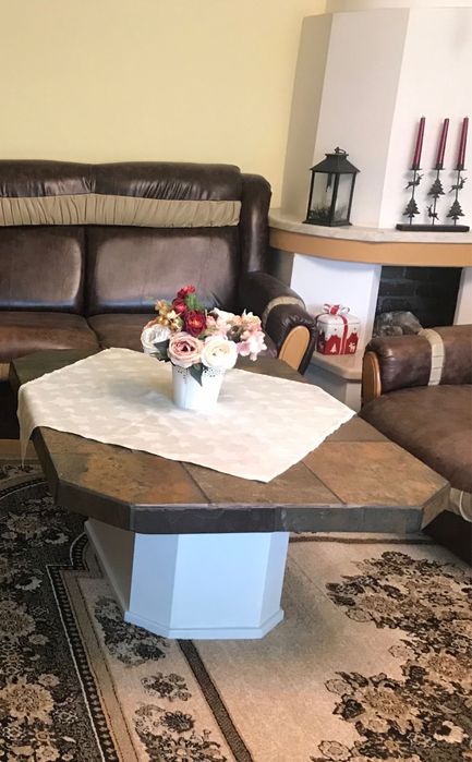 Masa cafea living lemn masiv si gresie