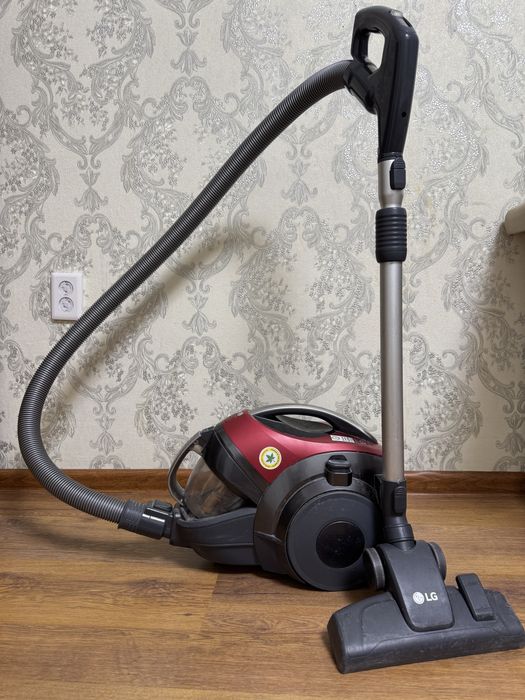 Пылесос LG мощний