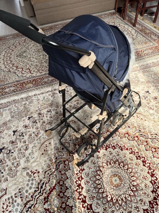 Зимняя коляска сани