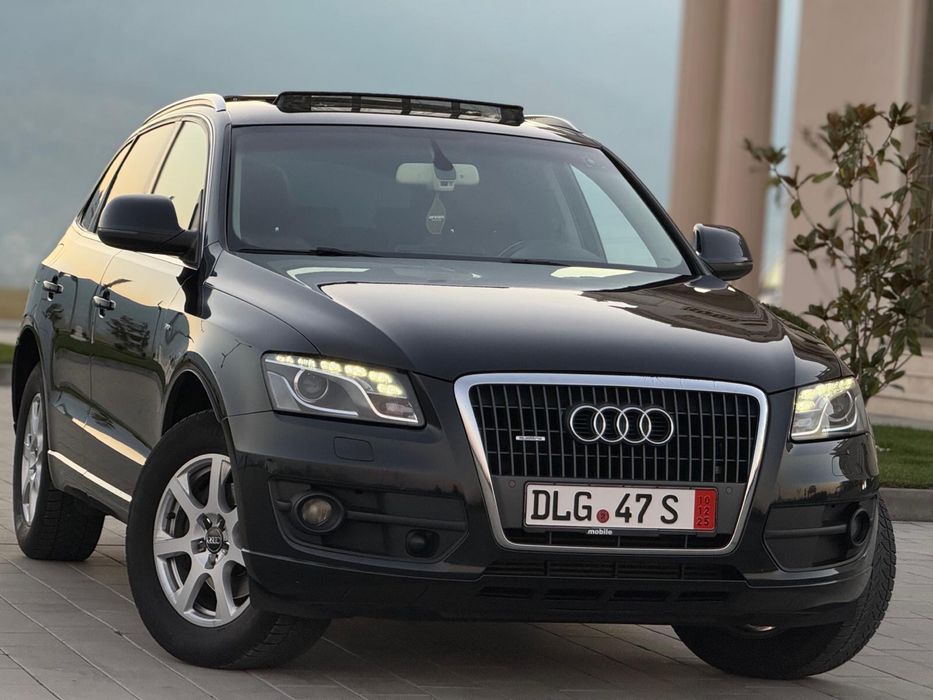 Audi Q5 S-line Quattro 2.0 Tdi 170 CP Distronic 2010