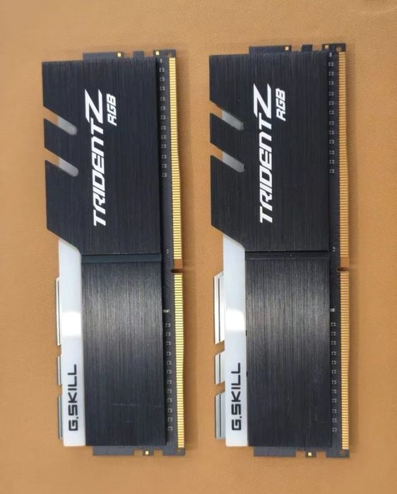 8x2 ОЗУ g skill trident z rgb 3000 Mhz