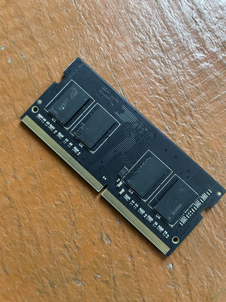 Apiratif hotira 8gb 3200mhz ddr4