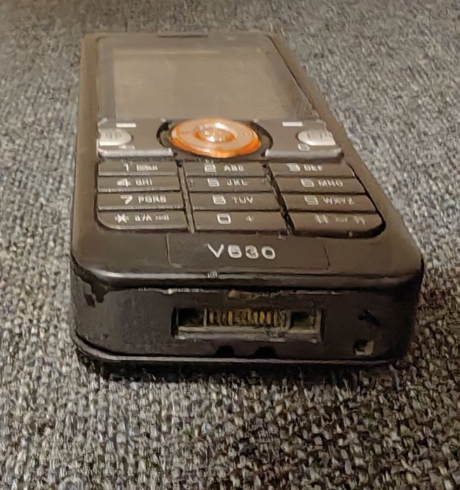 Telefon mobil Sony Ericsson V630i de colecție nu smartphone piese