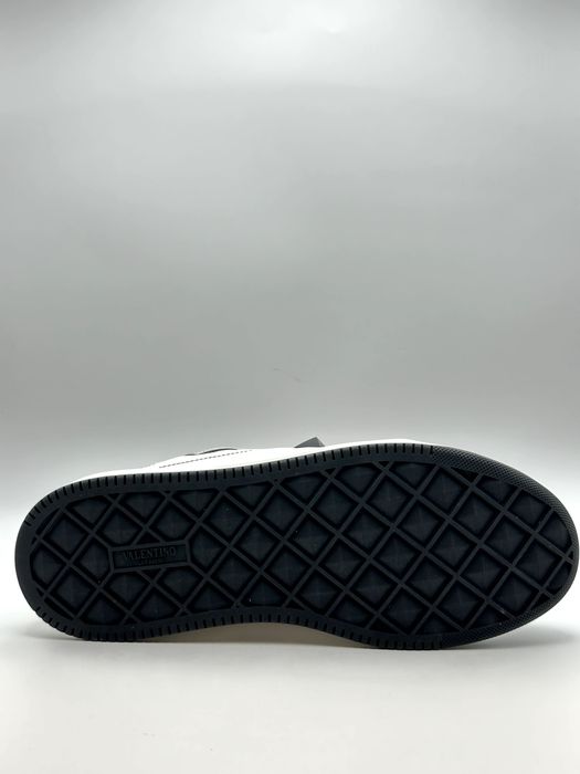 Valentino One Stud Low-Top White/Grey Sneakers