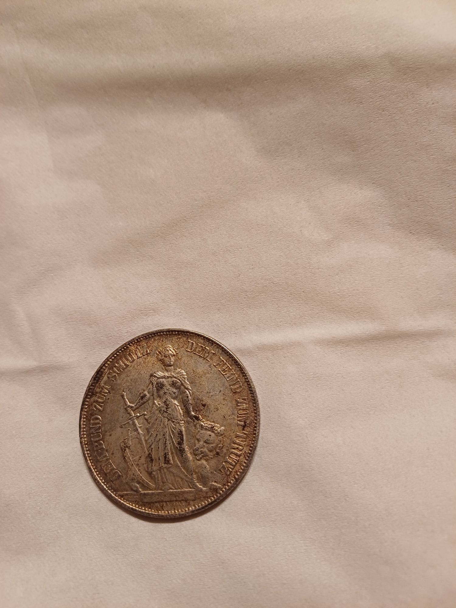 Vând moneda veche an 1885