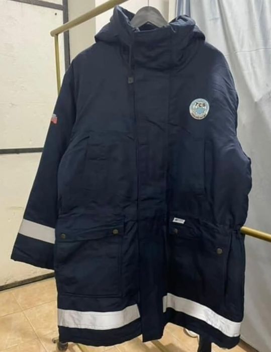 Зимний тшо куртка сатылады