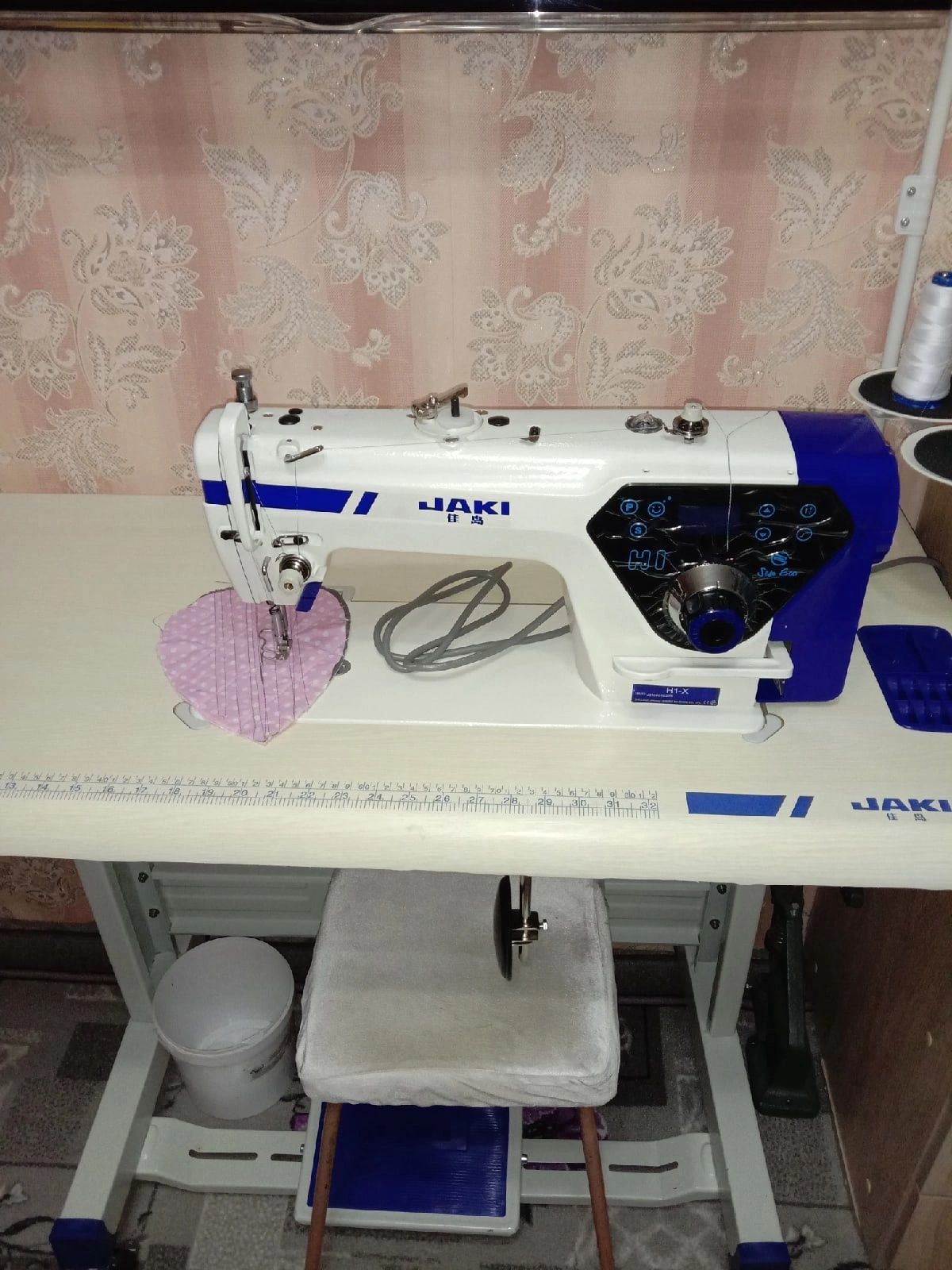 Продам промышлнную швейную машинку