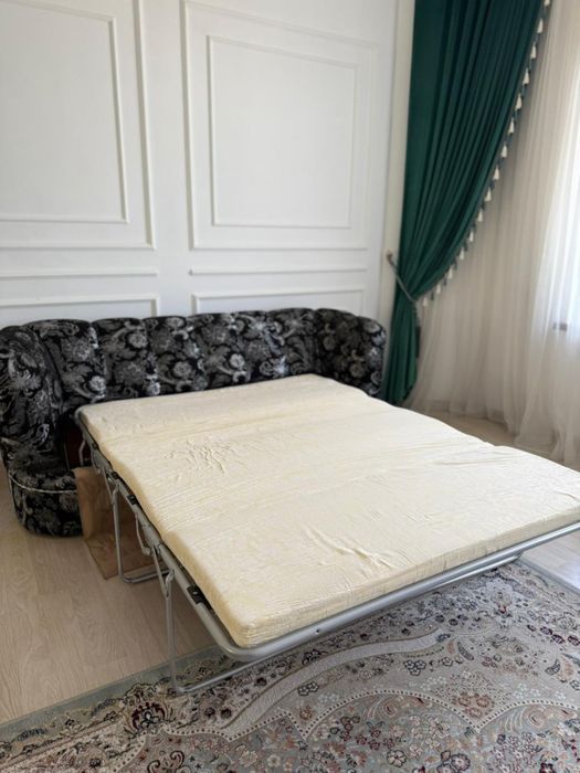 Продам диван и два кресла