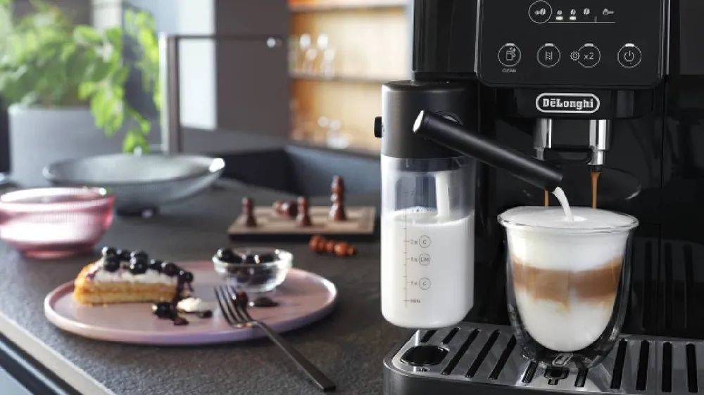 Кофемашина De'Longhi ECAM220.60.B с автокапуччино