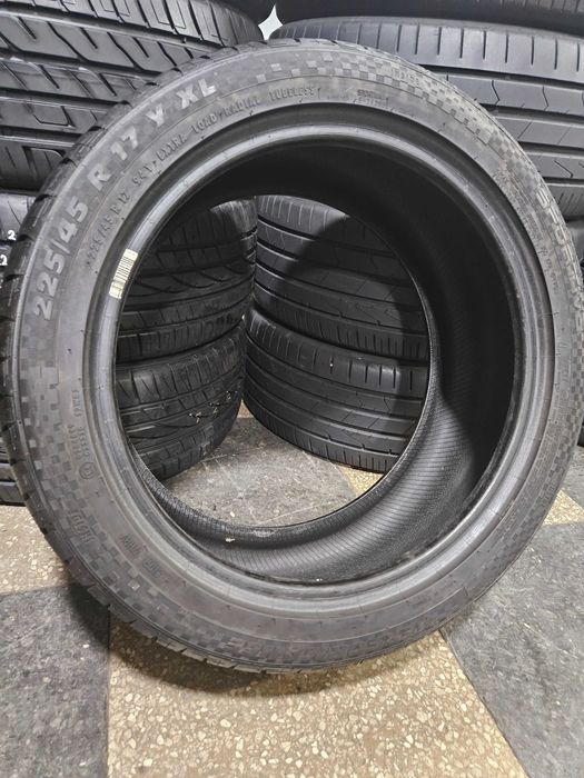 4бр 225/45/17 SPORTIVA 7мм грайфер дот:22г безплатен монтаж