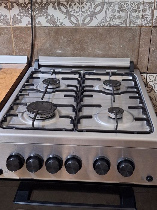 Aragaz cu aprinderea electrică