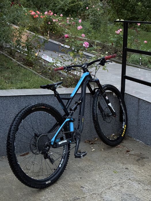 Vând bicicletă YT jeffsy 2018