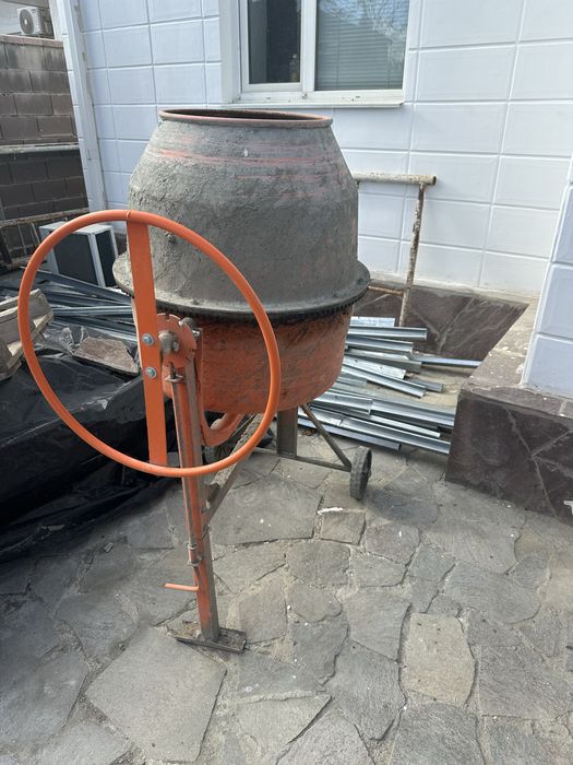 Бетономешалка 230 литров