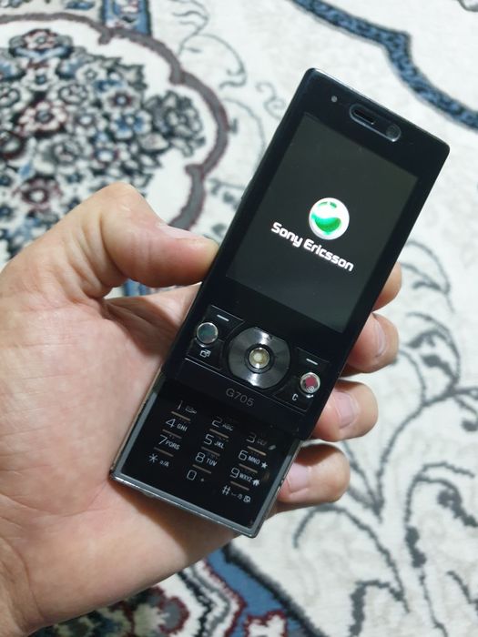 Sony ericsson G705 sotladi