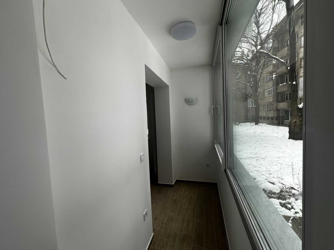 Дава се под наем Двустаен апартамент в София, Център - 52 кв.м за 800 € - Снимка #2