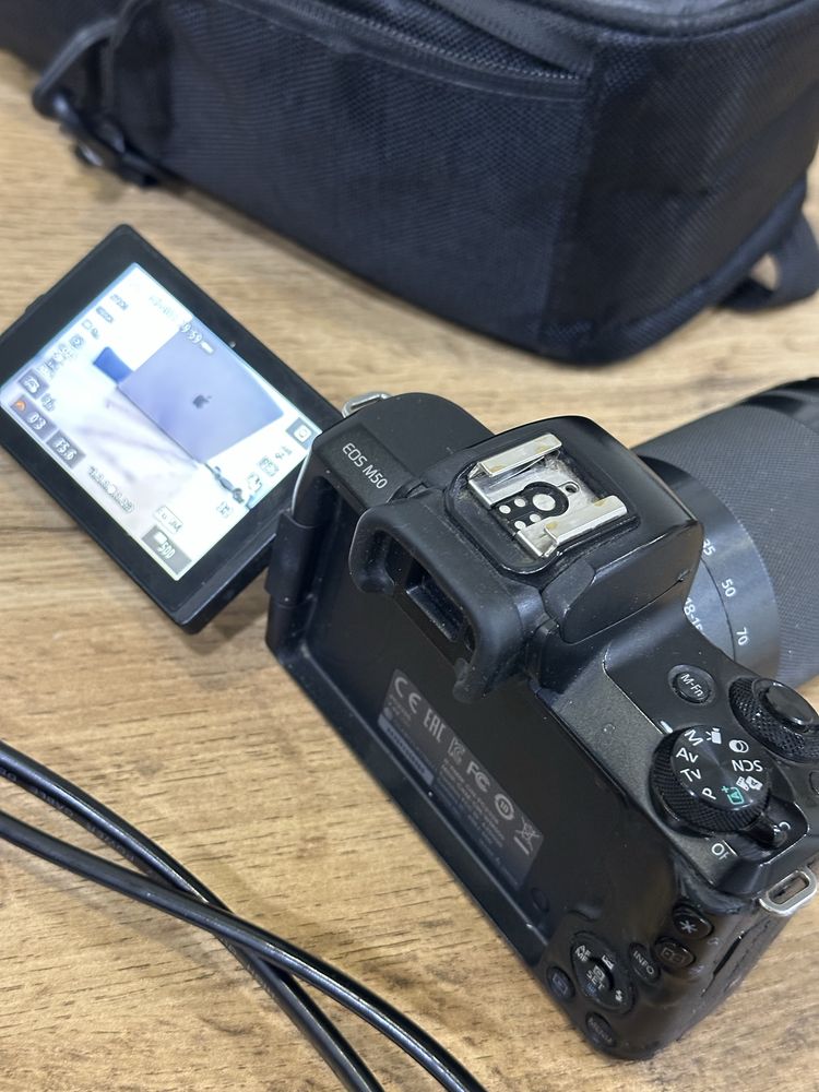 Canon M50  Сотилади холати йахши
