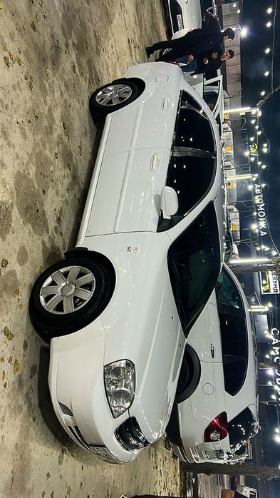 Своя lacetti 1.8 автомат без люк, краска родная