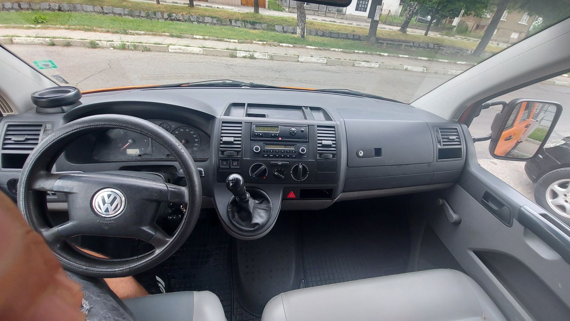 Vw transporter 1.9tdi Нов Съединенил