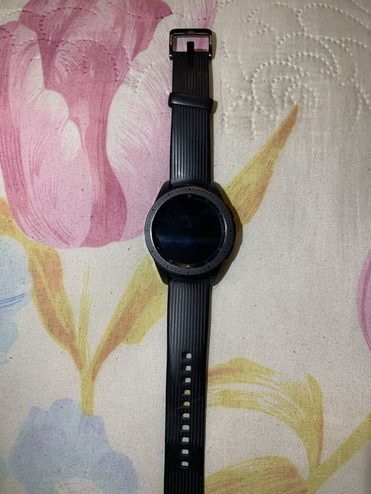Galaxy wotch 4 сотилади зур холатда