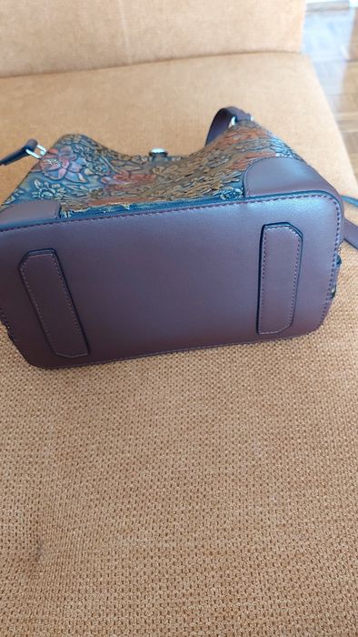 Poseta maro, noua, model la moda
