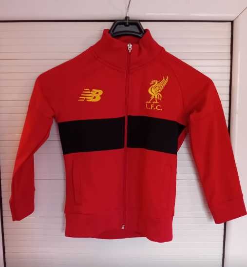 Оригинално детско горнище на Ливърпул - размер 116