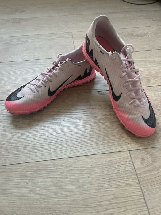 Футболни обувки Nike Mercurial 44