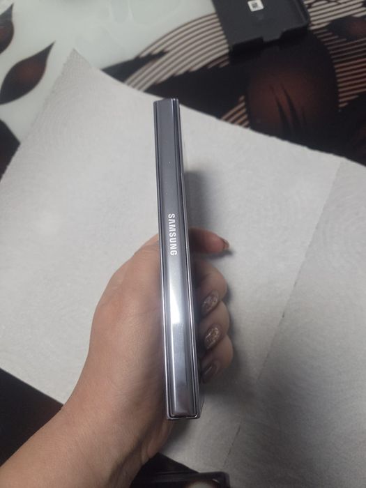 Vand samsung z fold 5 in stare perfecta