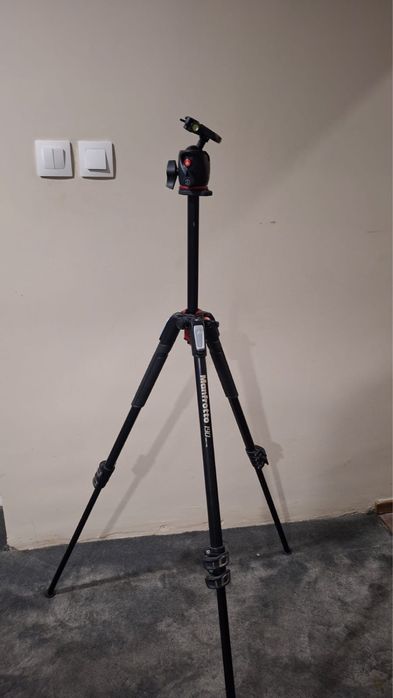 Статив Manfrotto Tripod с 90° Arm + Tilt Head