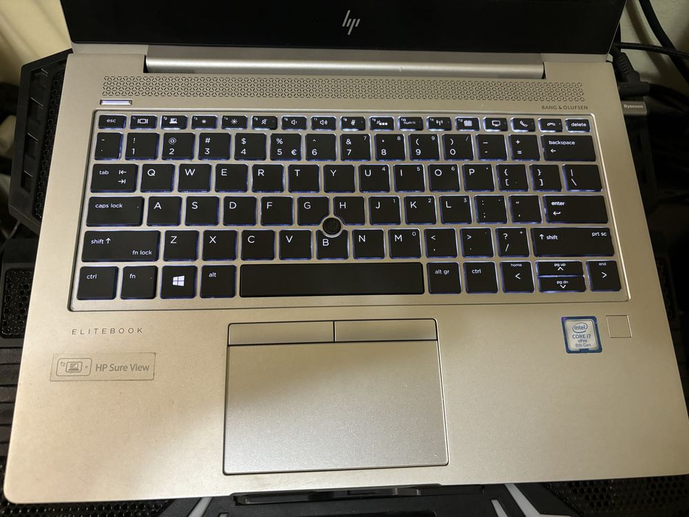 Hp Elitebook 830 i7  32g,512 ssd,windows hello face Schimb