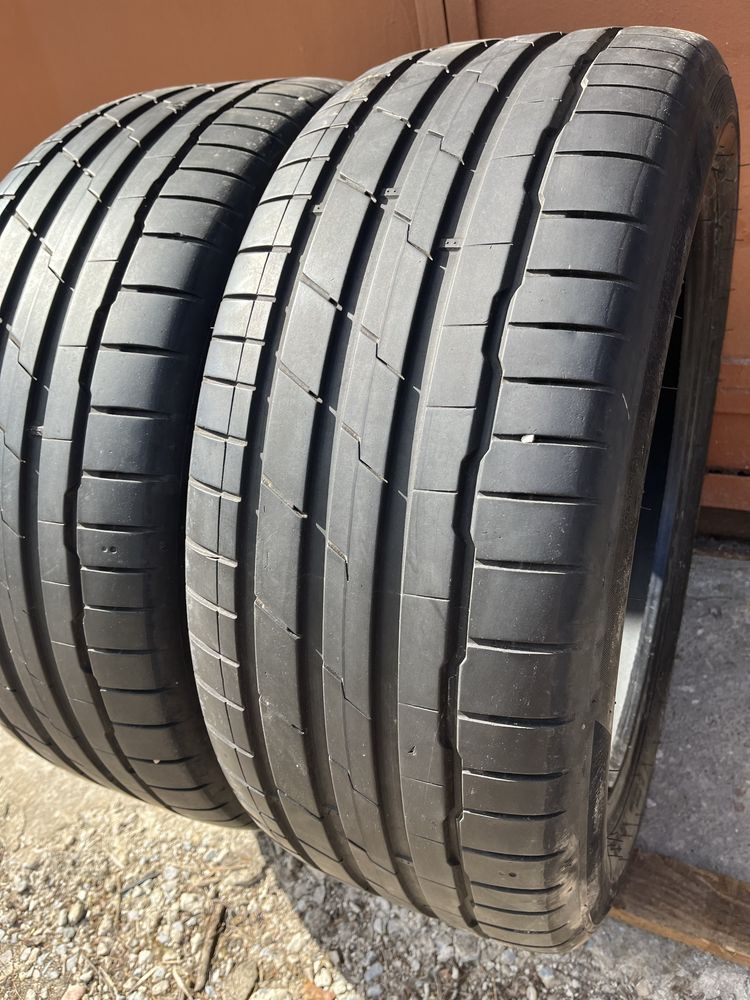 2 бр. летни гуми 255/45/19 Hankook MOE RSC DOT 0522 5,5 mm