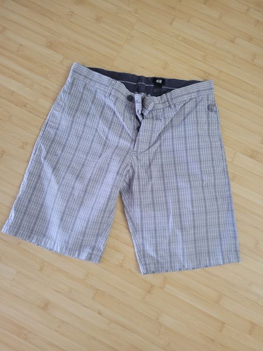 Pantaloni H&M scurti