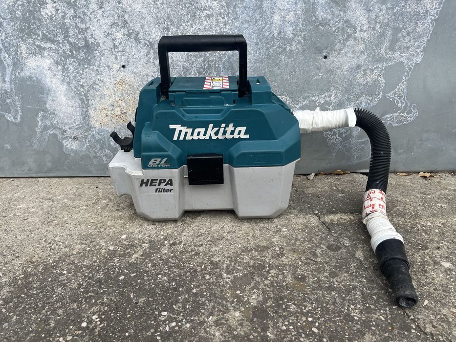 Aspirator portabil Makita 18V DVCL750L Brushless