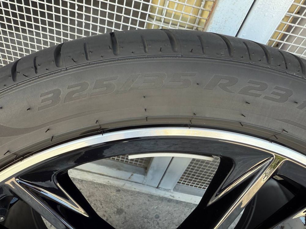 Продаестя комплект дисков Mercedes AMG R23 последний рейстайлинг 2025