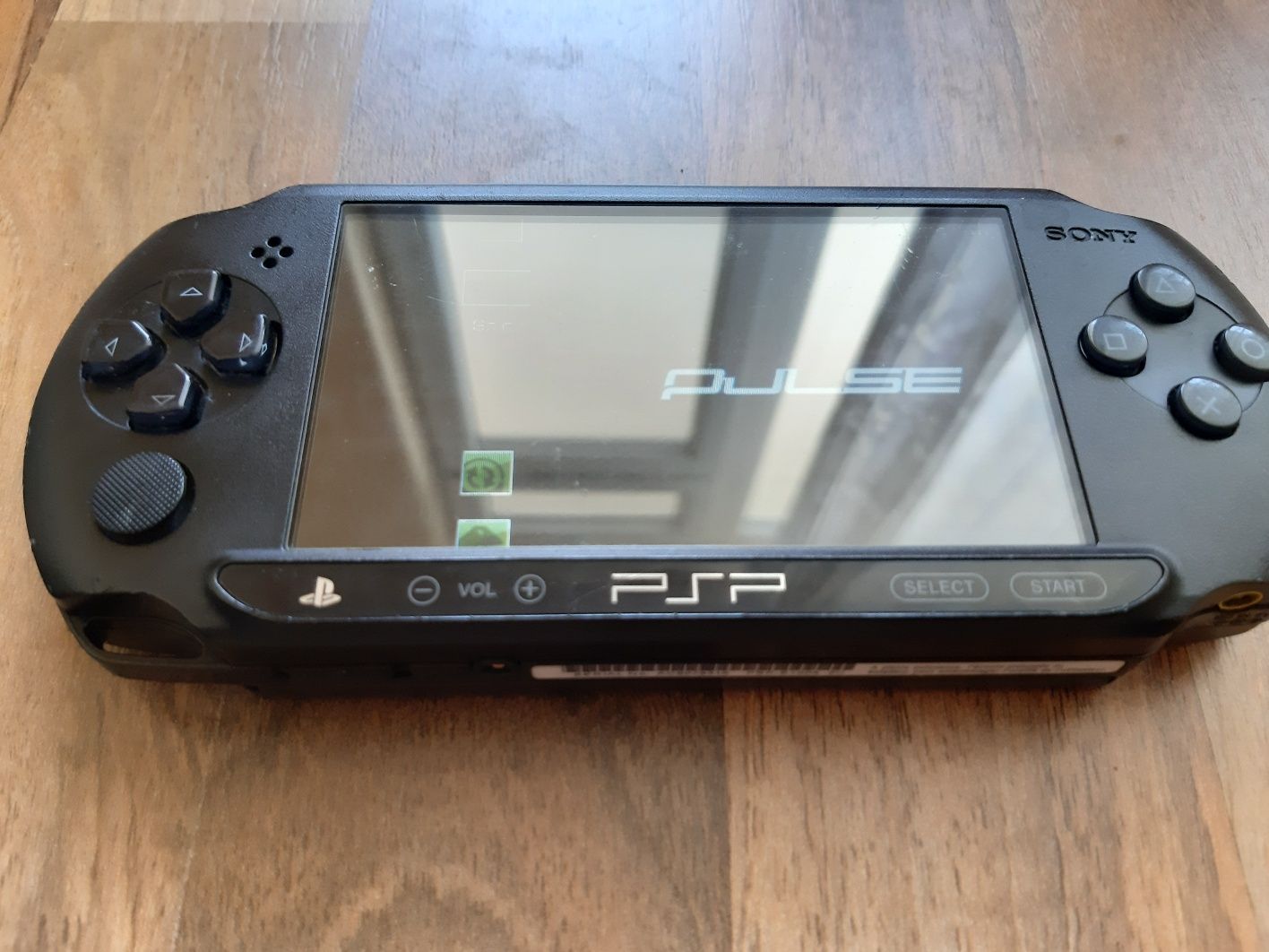 Хакната ПСП PSP Конзола PSP  хакната с много игри 32gb