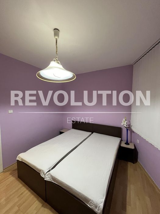 Дава се под наем Двустаен апартамент в Пловдив, Център - 65 кв.м за 375 € - Снимка #3