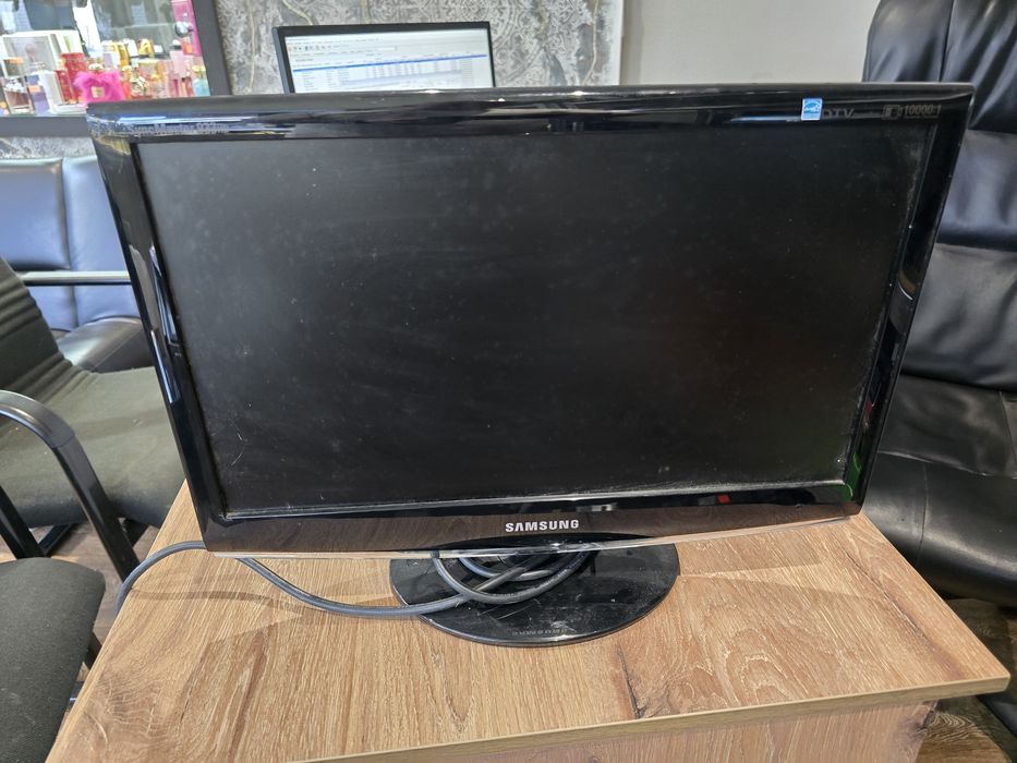 Телевизор Самсунг 20'