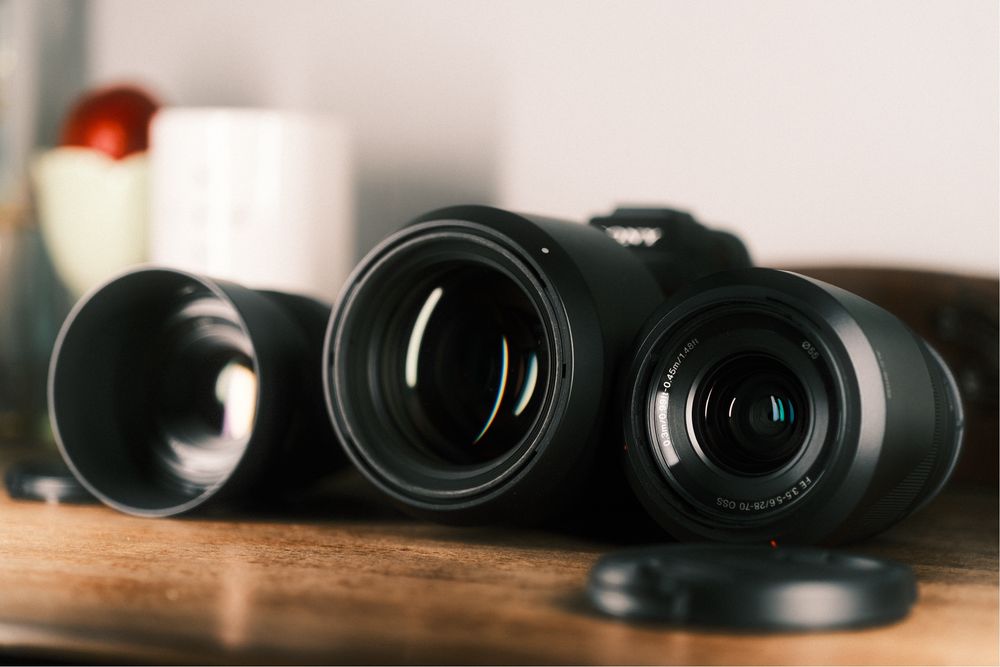 Скандално добър SONY A7III с разни обективи