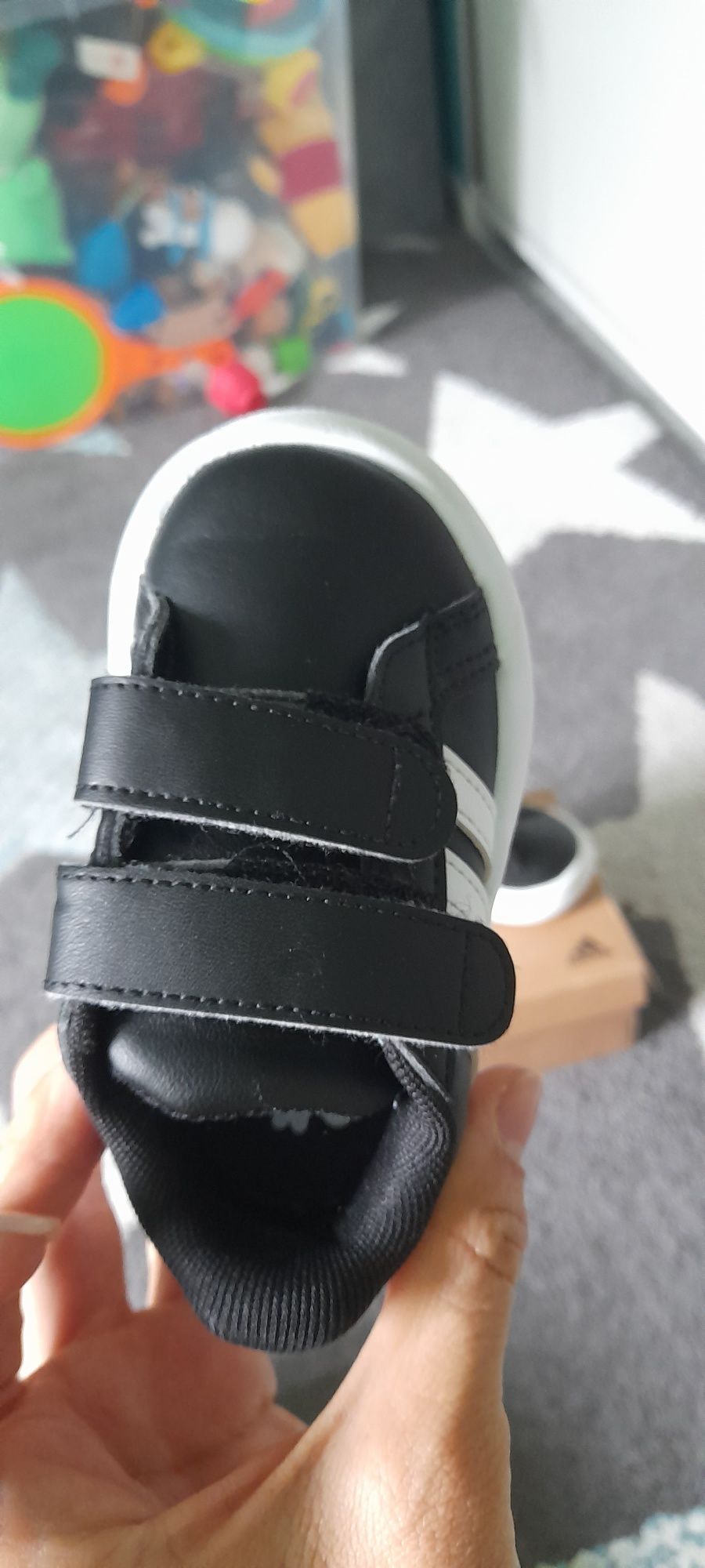 Бебешки маратонки adidas номер 20