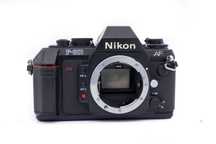 Aparat foto film Nikon F501